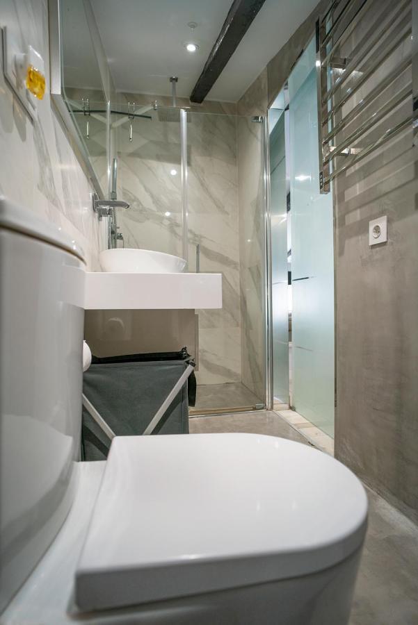 شقة Atico Con Terraza Y Jacuzzi En El Centro فالنسيا الغرفة الصورة